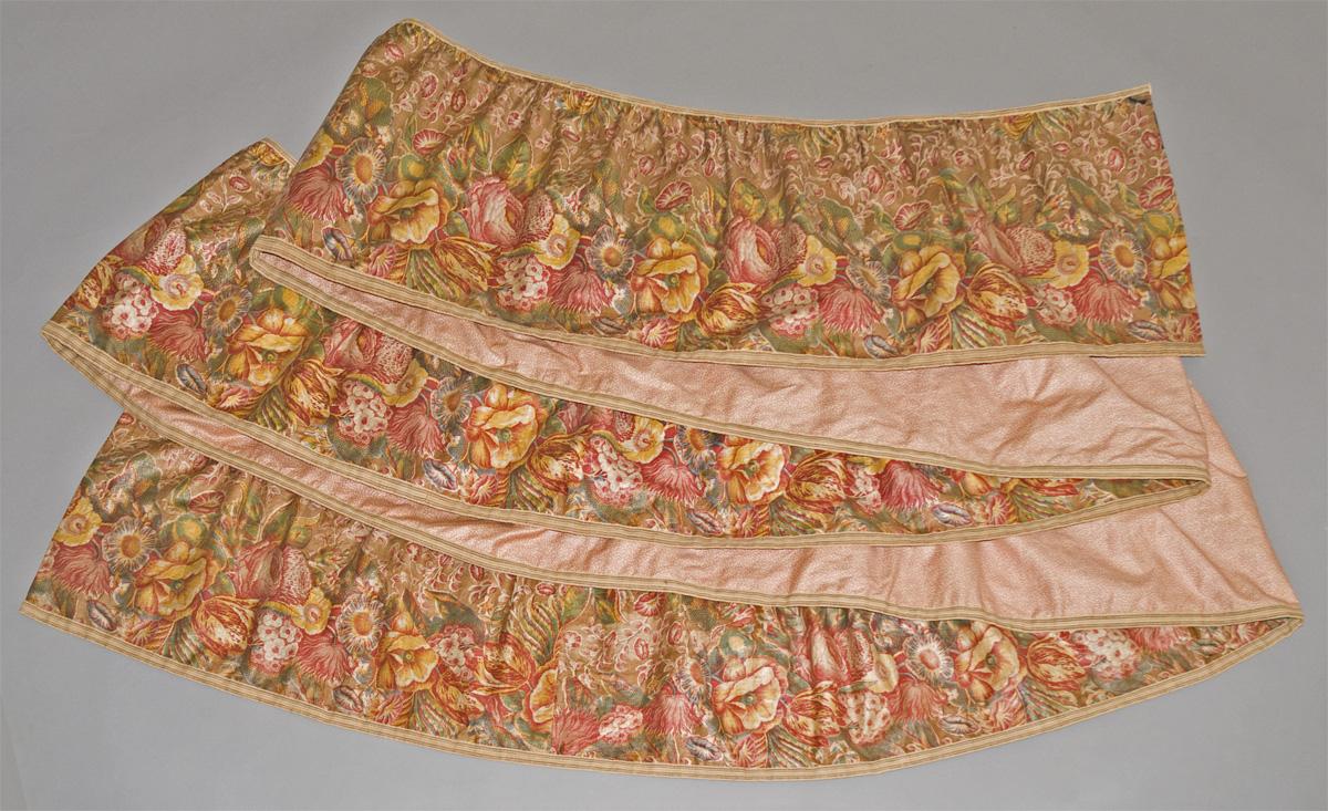 1956.0591.007 Bed hanging, valance