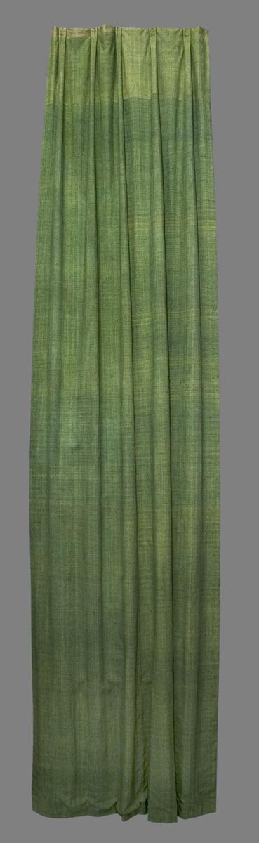 1956.0598.001 B Window Hanging, Side Curtain