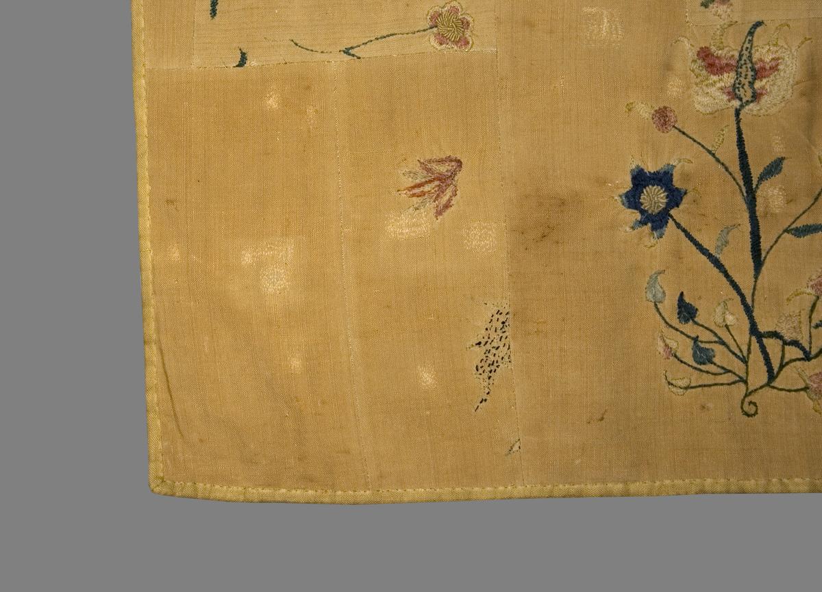 1956.0599.002 Bed Hanging, Side Curtain, Edge Detail