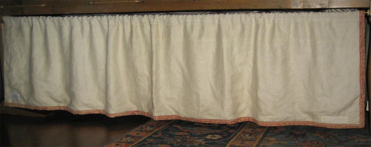 1956.0604 C Base valance