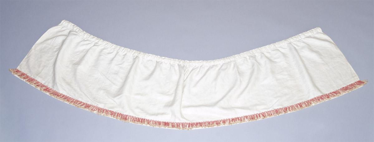 1956.0611.007 bed hanging, valance