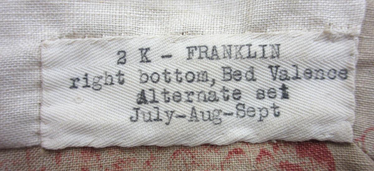 1956.0614.004 Bed Hanging label 2