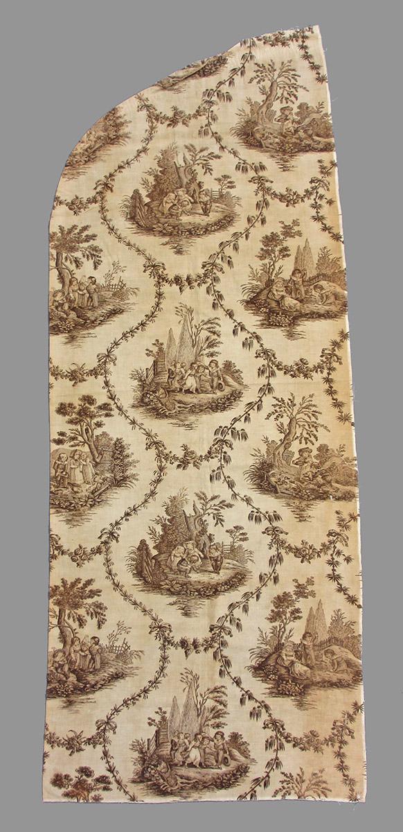 1956.0617.001 Textile, printed obverse