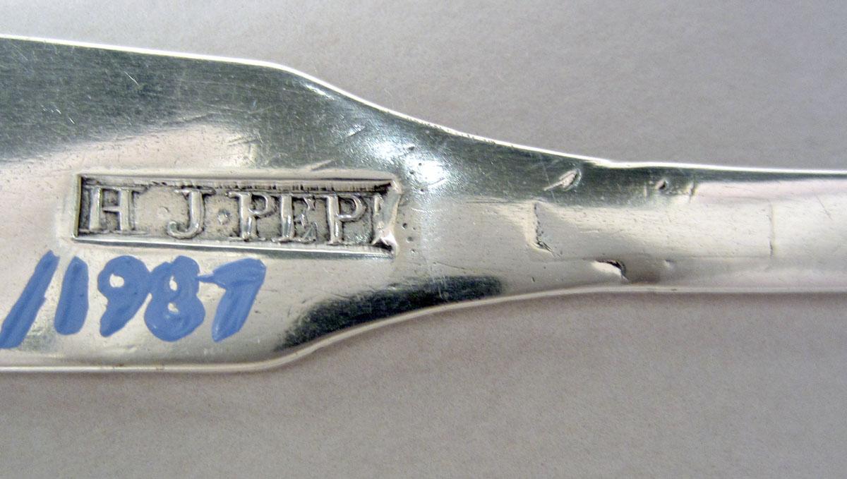 1957.0007.001 Silver Spoon mark