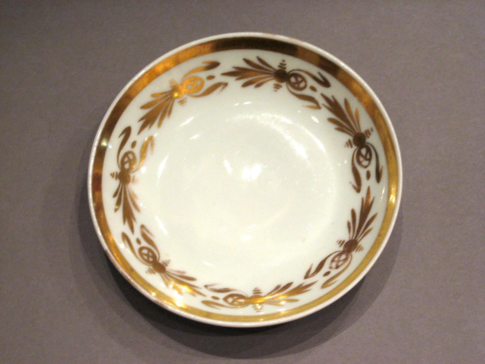 1957.0009.015 Saucer.