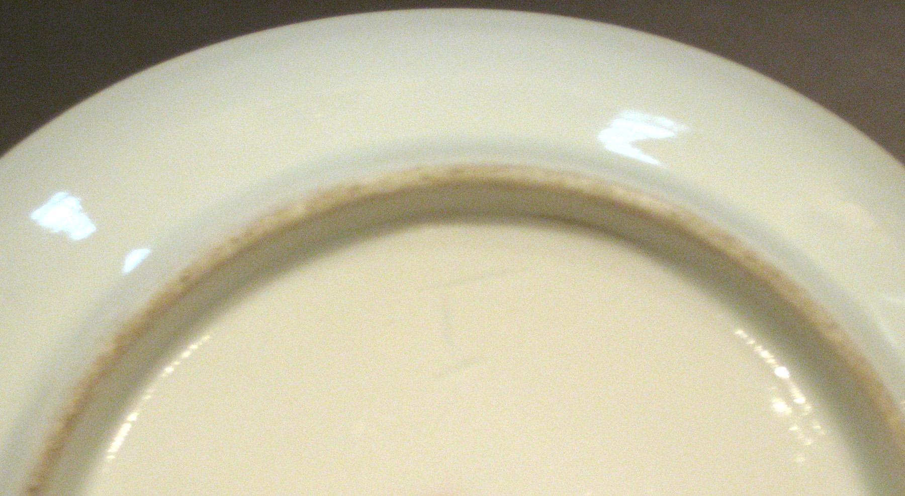 1957.0009.017 Saucer (mark)