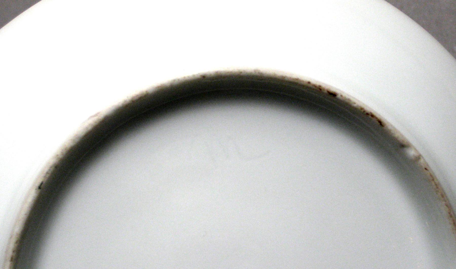 1957.0009.024 Saucer (mark)