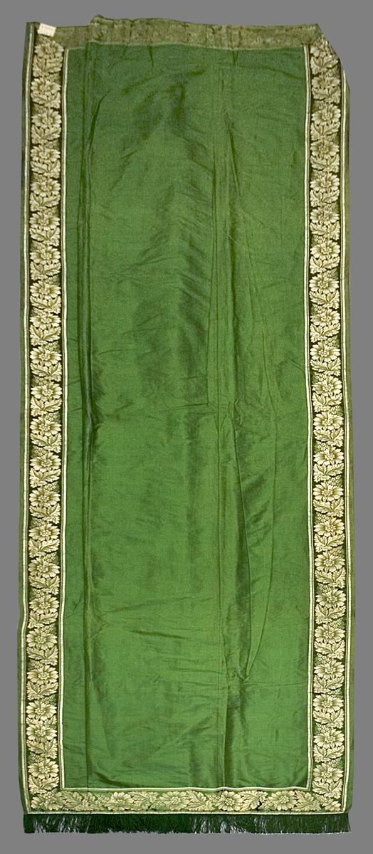 1966.0300.002 Window Hanging, Curtain