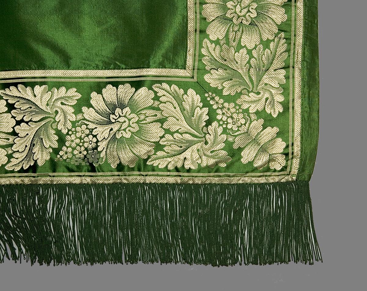 1966.0300.002 Window Hanging, Curtain, Edge Detail