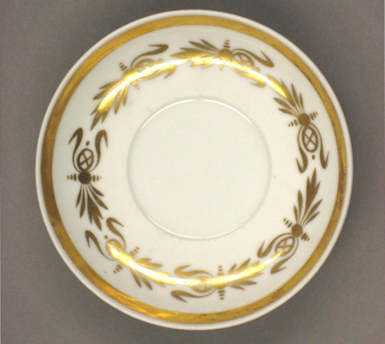 1957.0009.028 Saucer