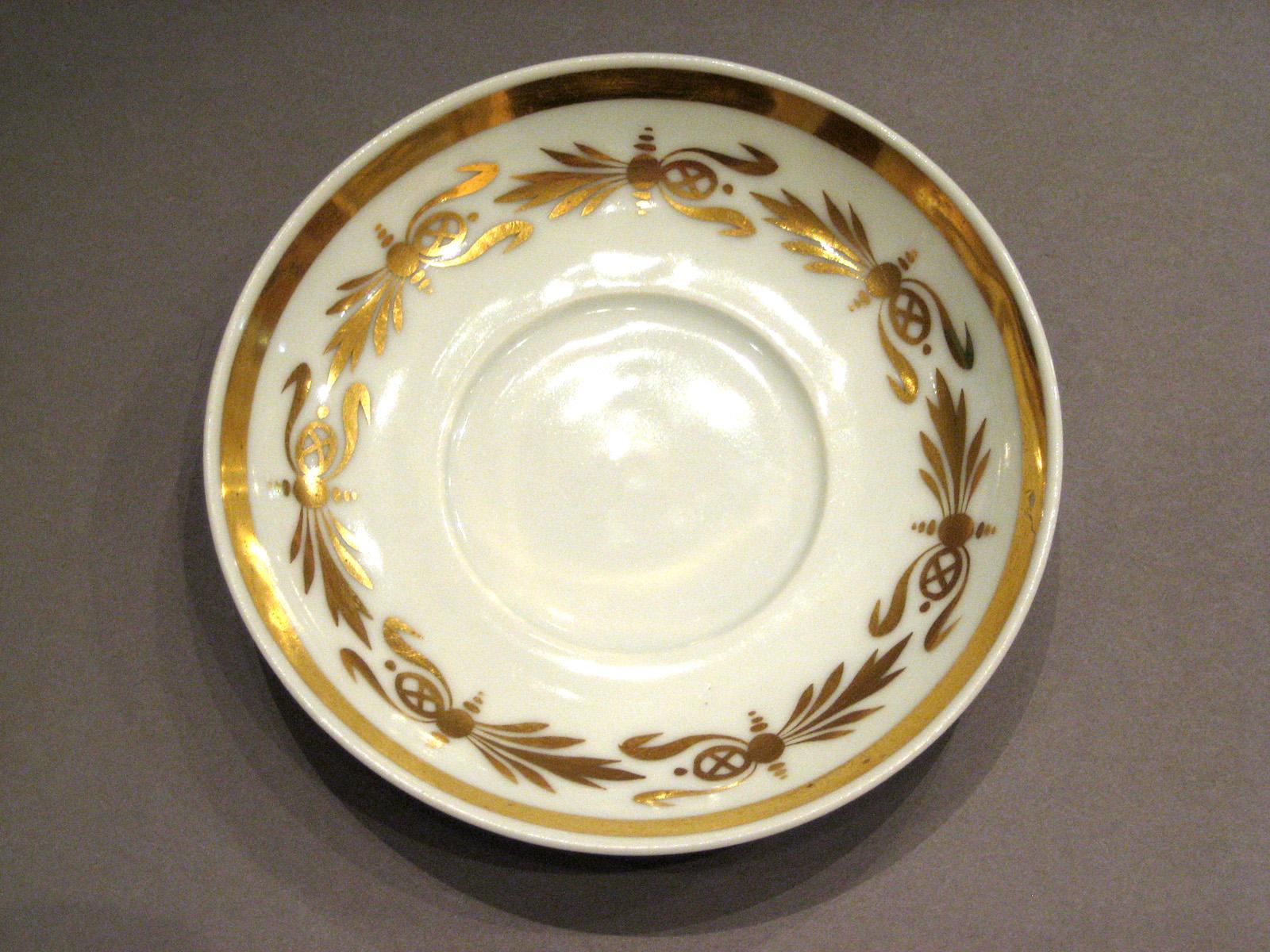 1957.0009.023 Saucer