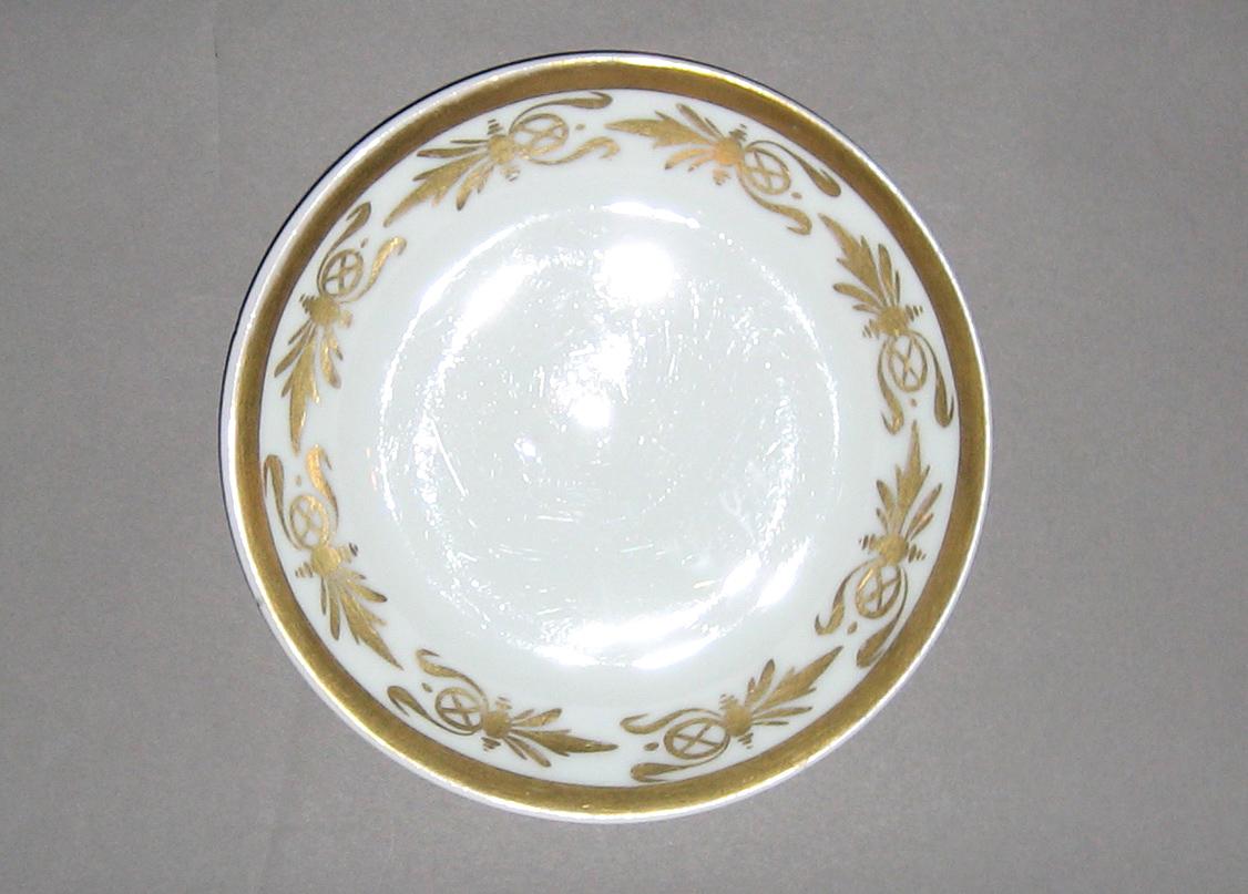 1957.0009.032 Plate