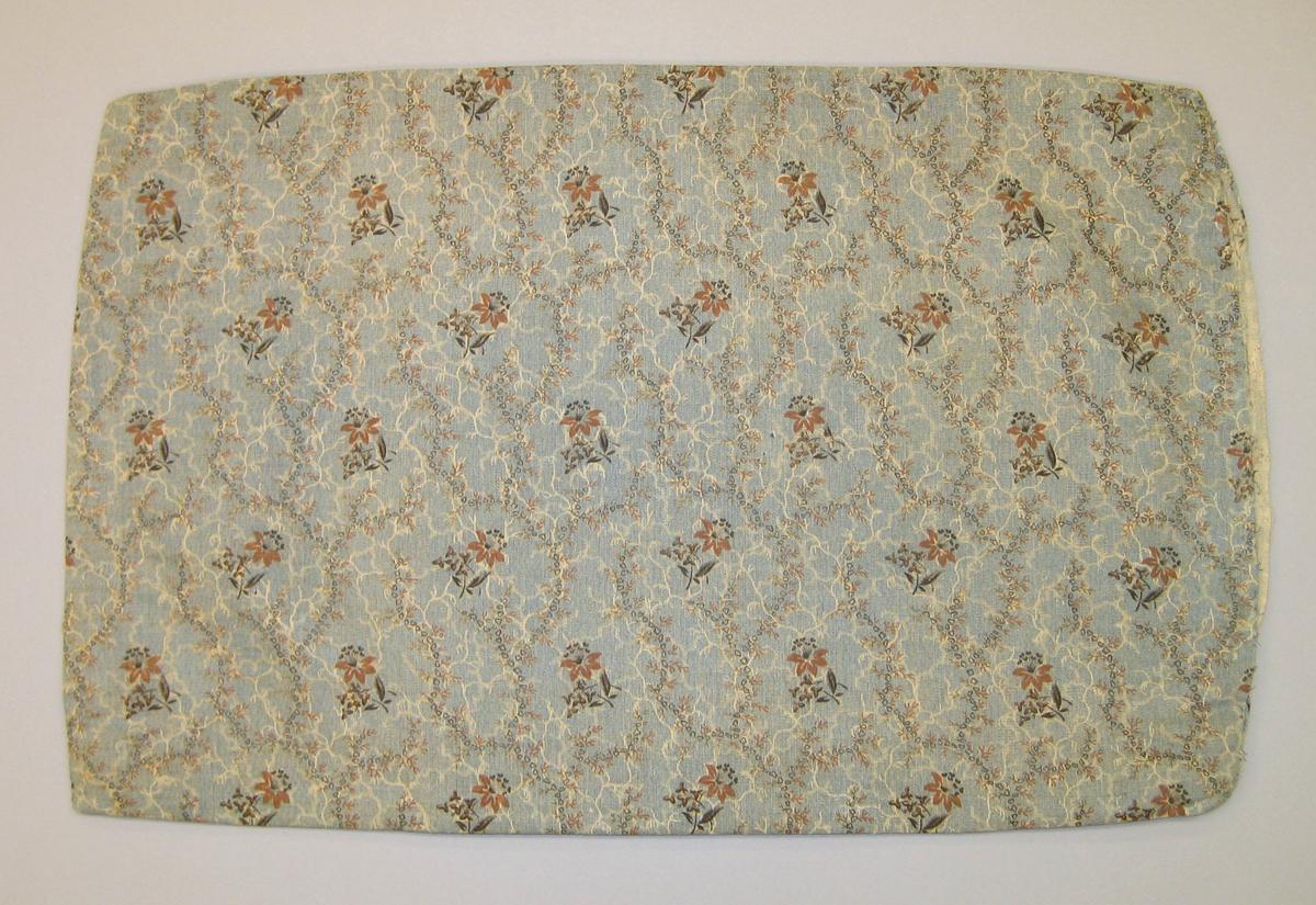 1966.0516.002 Cushion, pillow