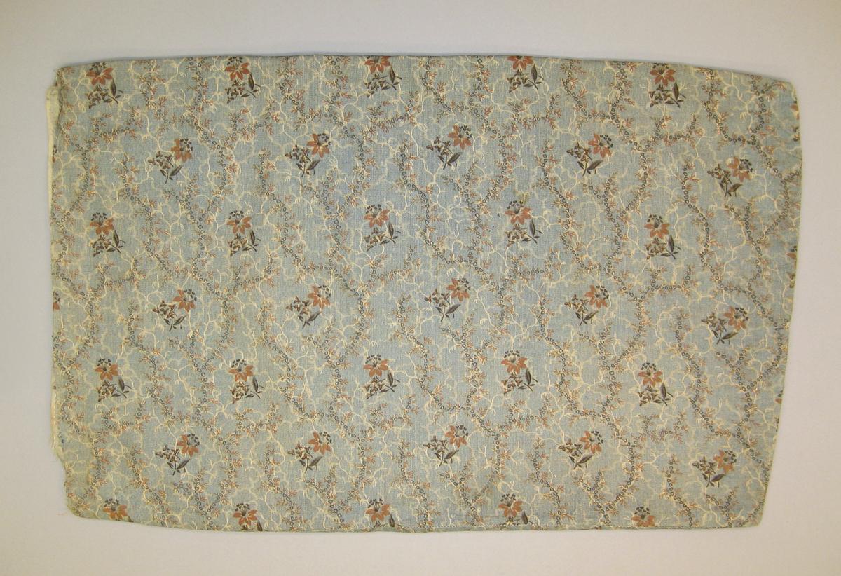 1966.0516.003 Cushion, pillow