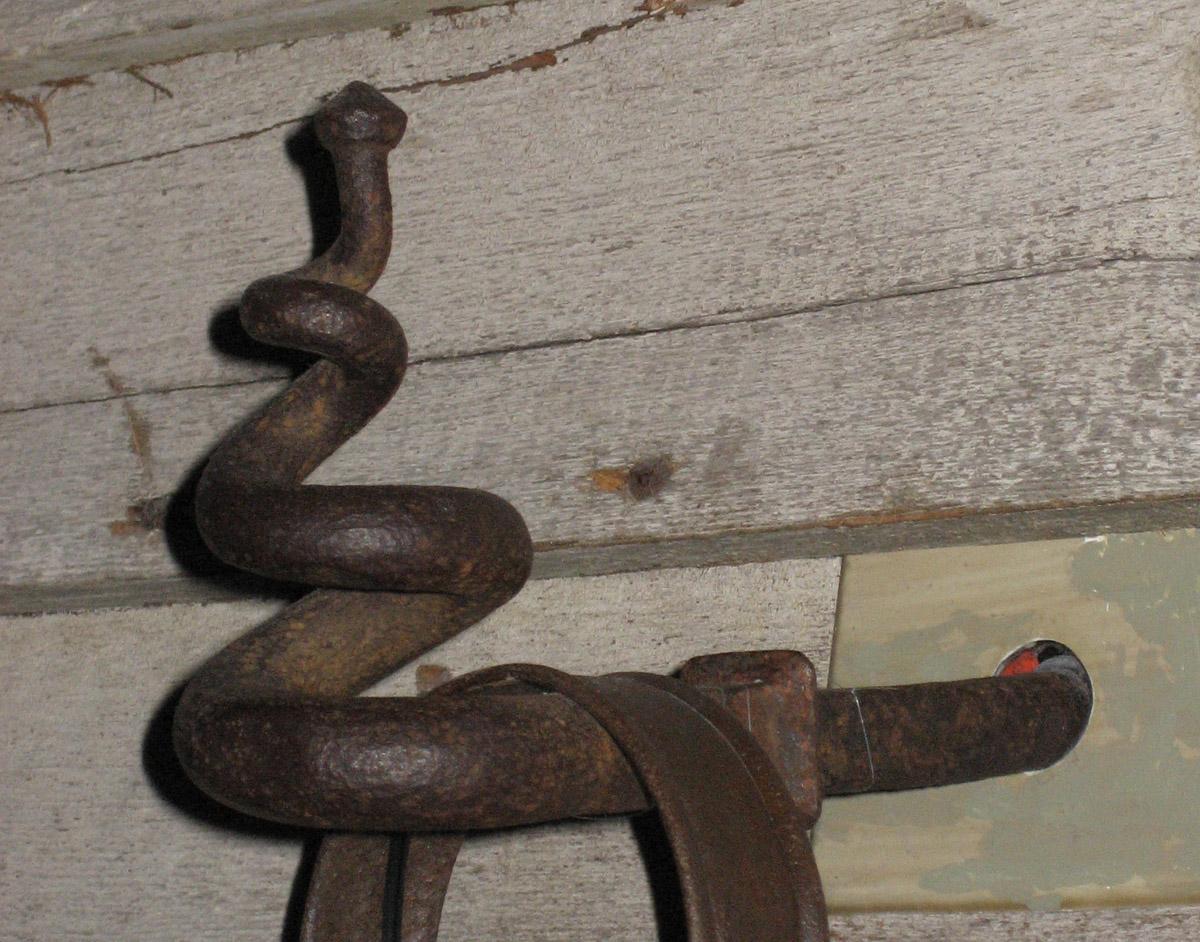 1966.0549.001 Chain holder