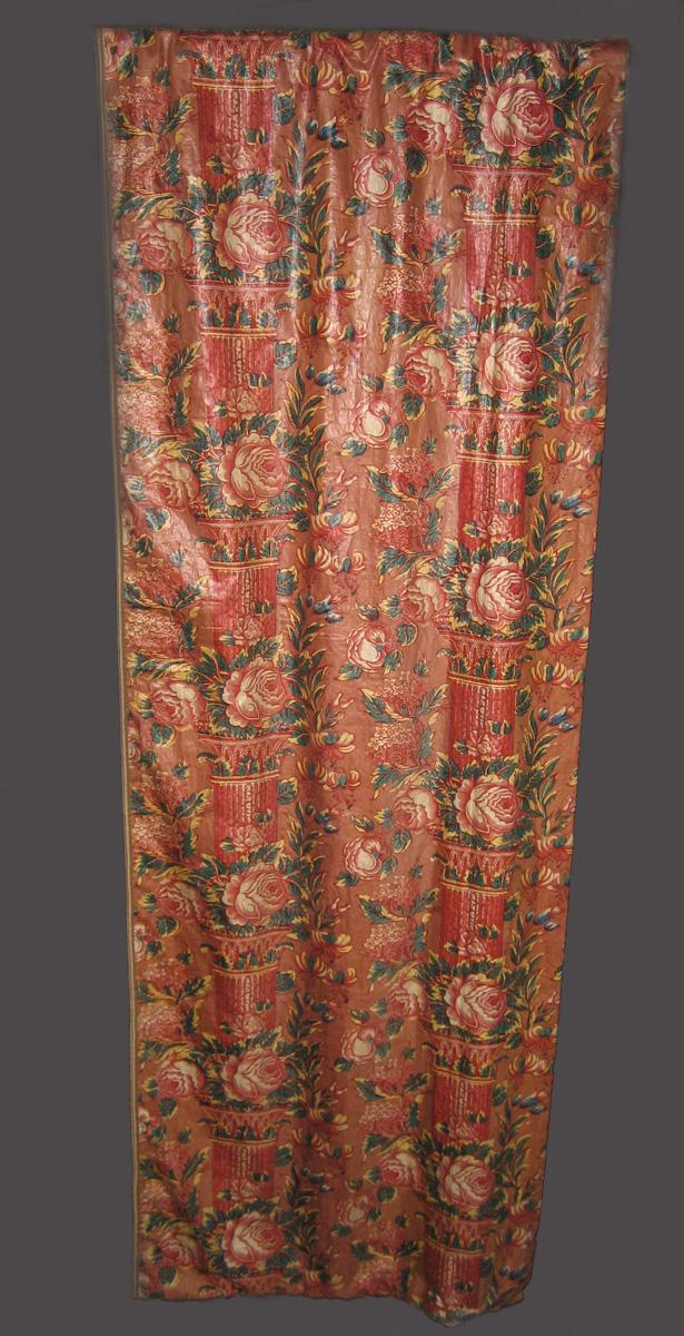 1966.0562 B Side Curtain