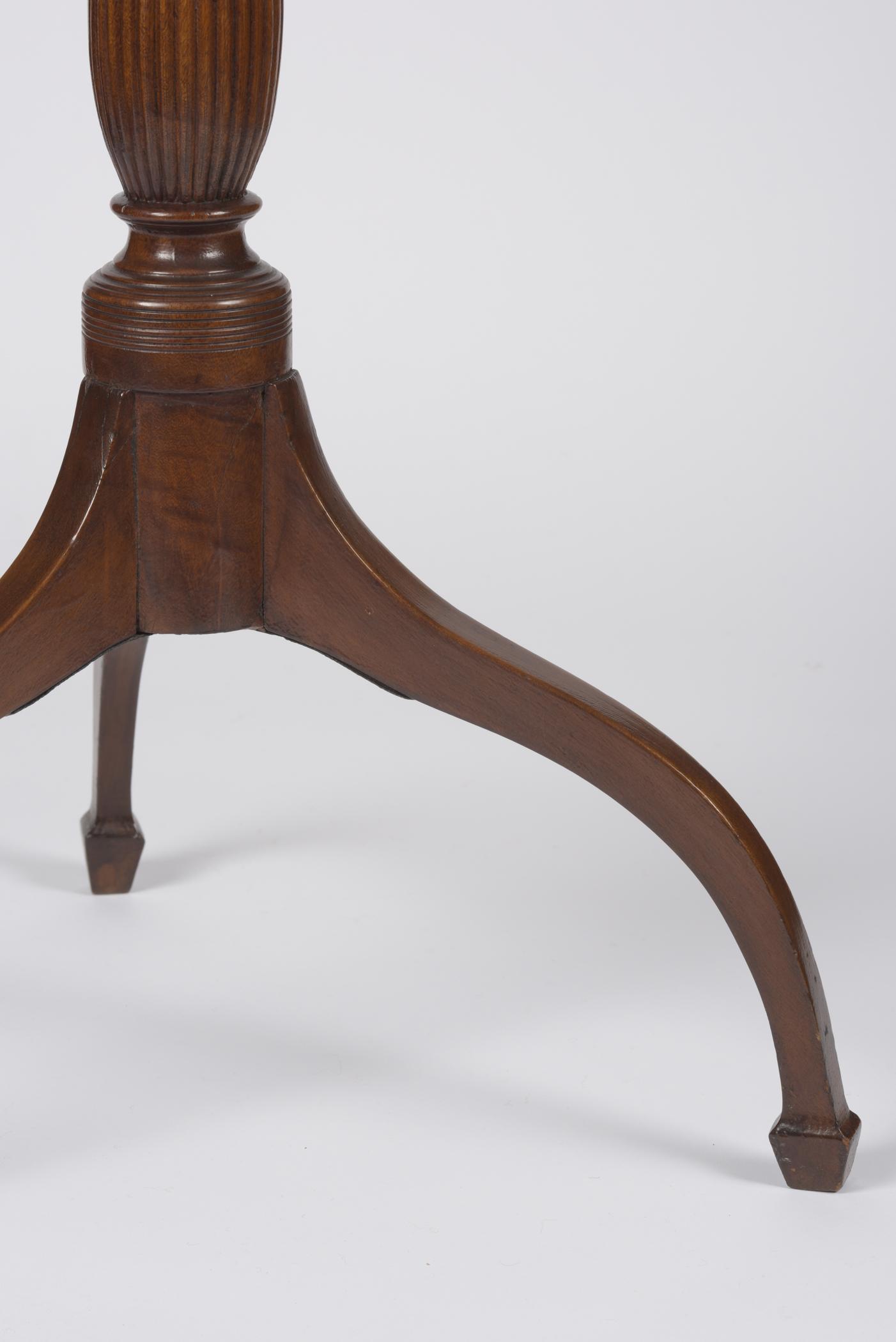 1957.0013 Candlestand, detail 3