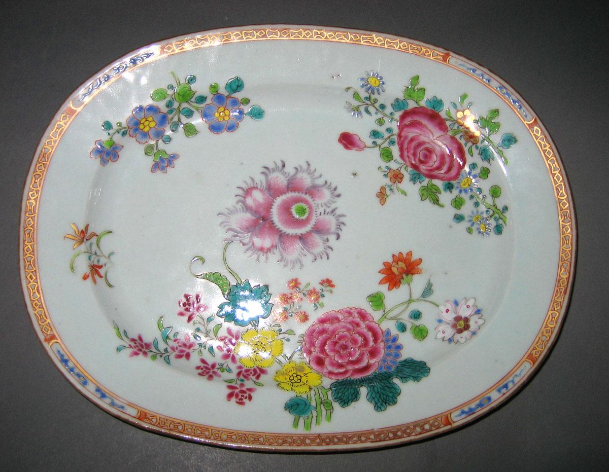 1966.0566.118 Porcelain Tureen Stand