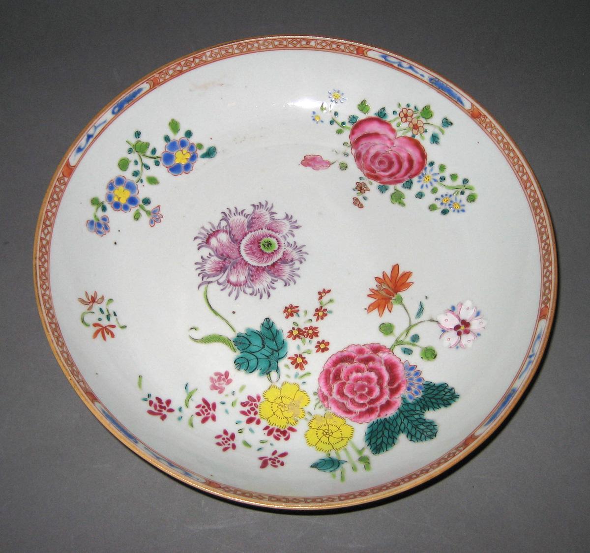 1966.0566.125 Porcelain Bowl