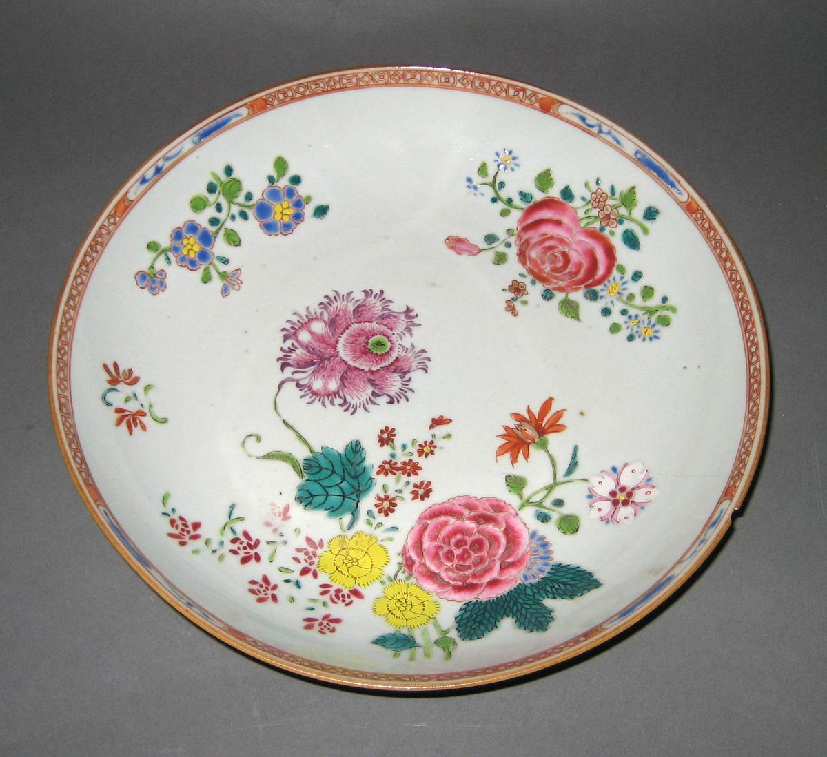 1966.0566.128 Porcelain Bowl