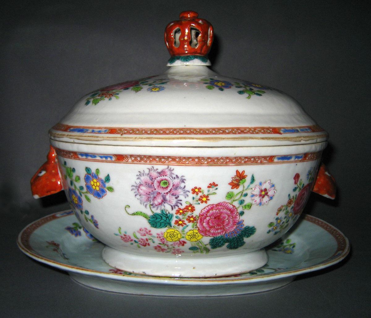 1966.0566.132 A, B and 1966.0566.116 Porcelain Tureen and stand