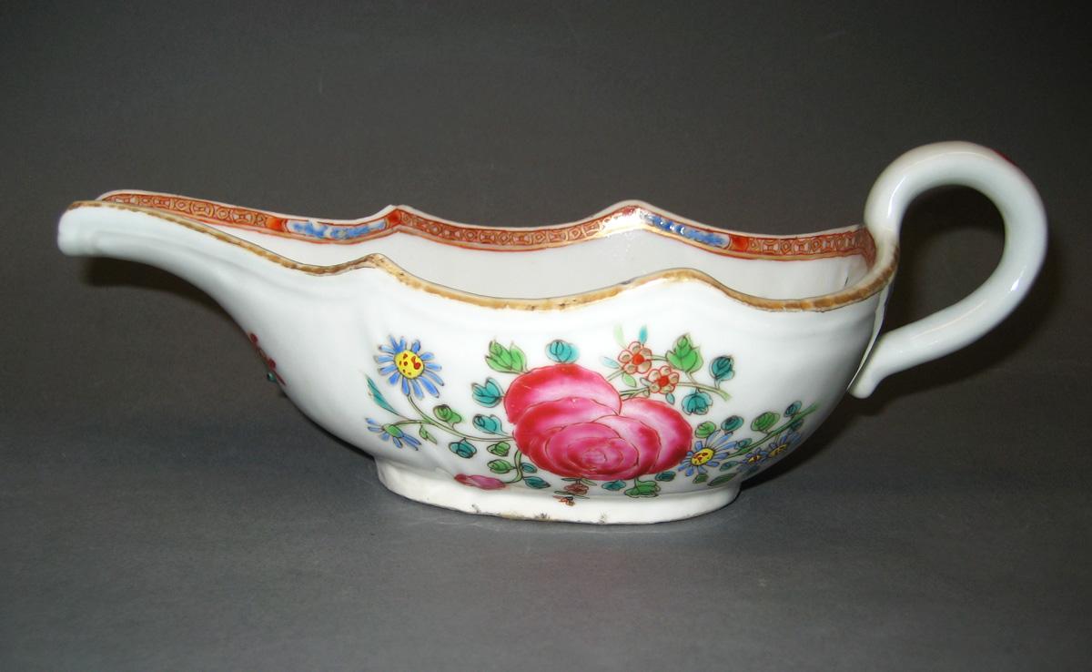 1966.0566.139 Sauce Boat side 1