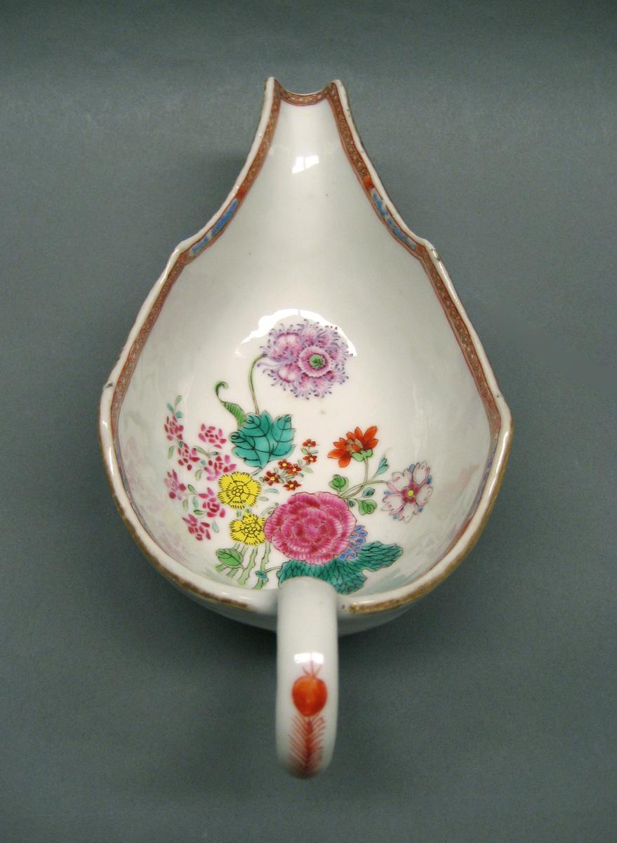1966.0566.139 Sauce Boat top view