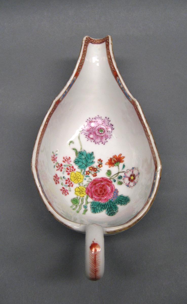 1966.0566.140 Sauce Boat top view