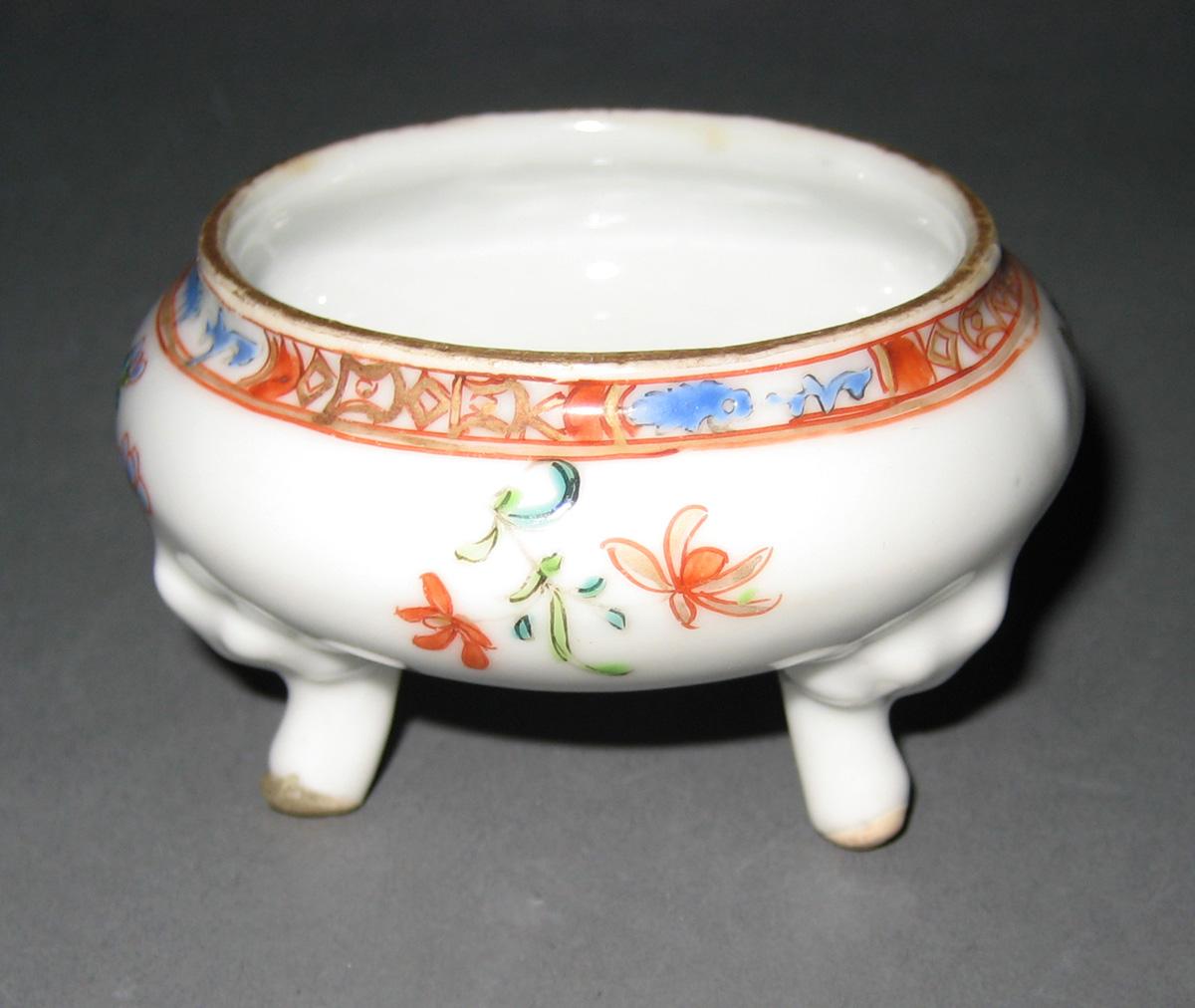 1966.0566.147 Salt Cellar Side 2