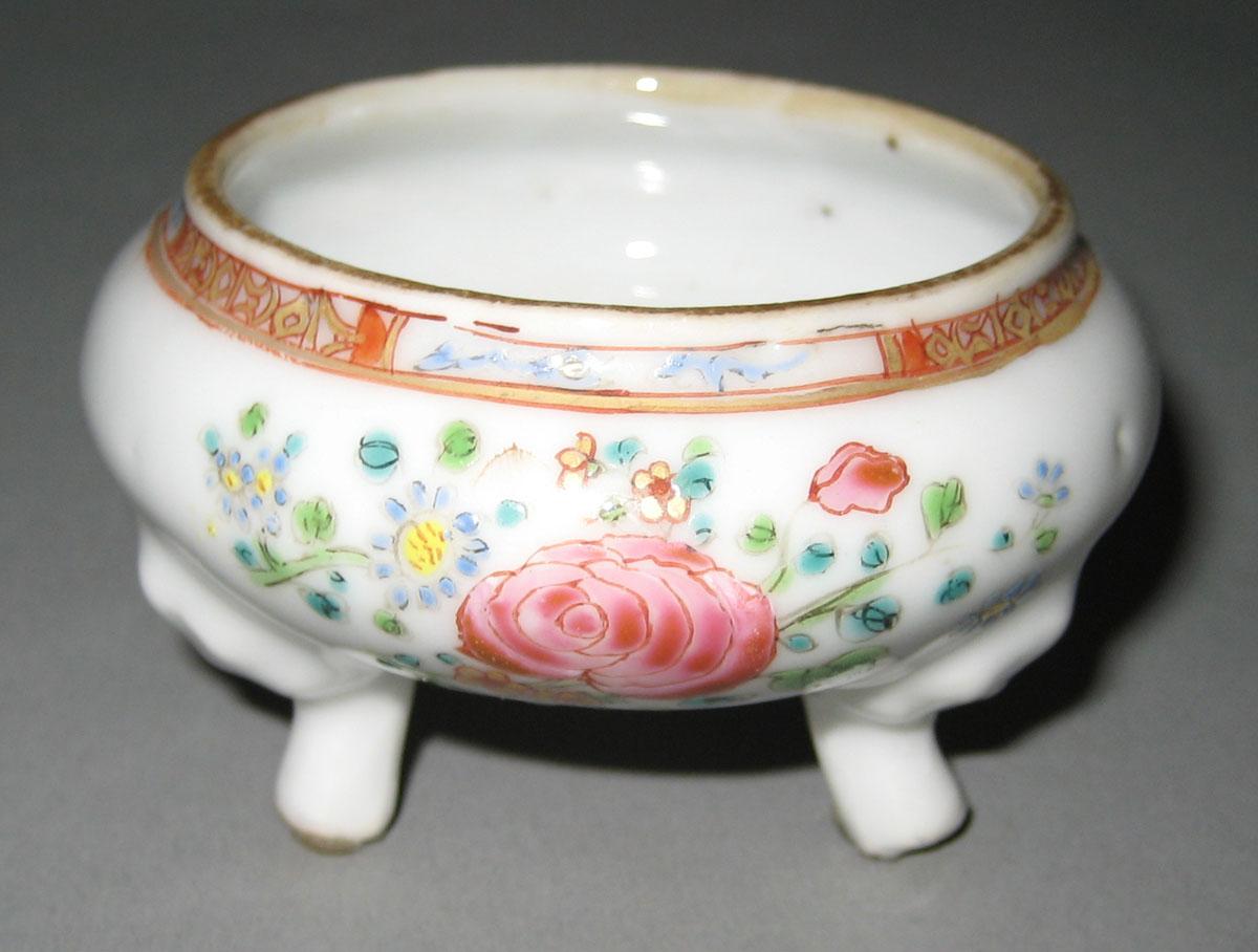 1966.0566.149 Porcelain Salt Cellar view 1