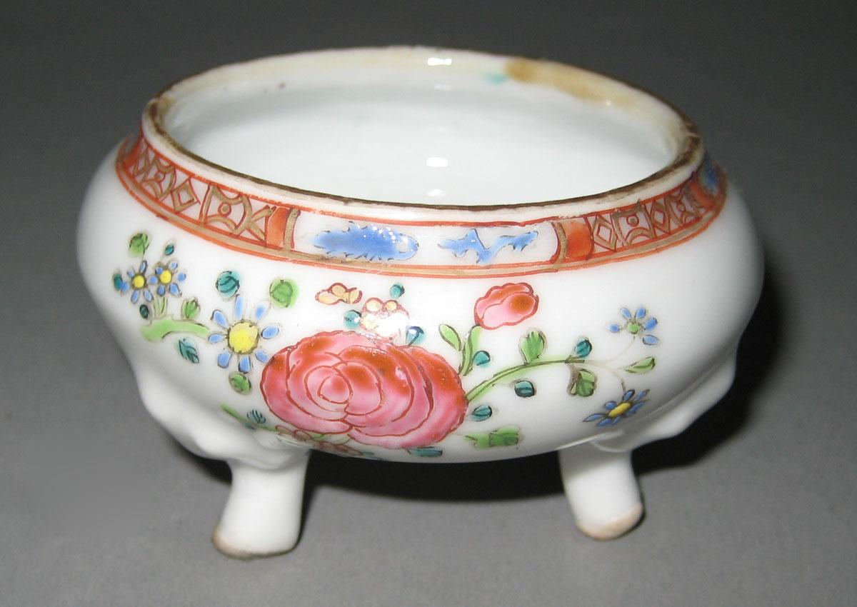 1966.0566.150 Porcelain Salt Cellar view 1