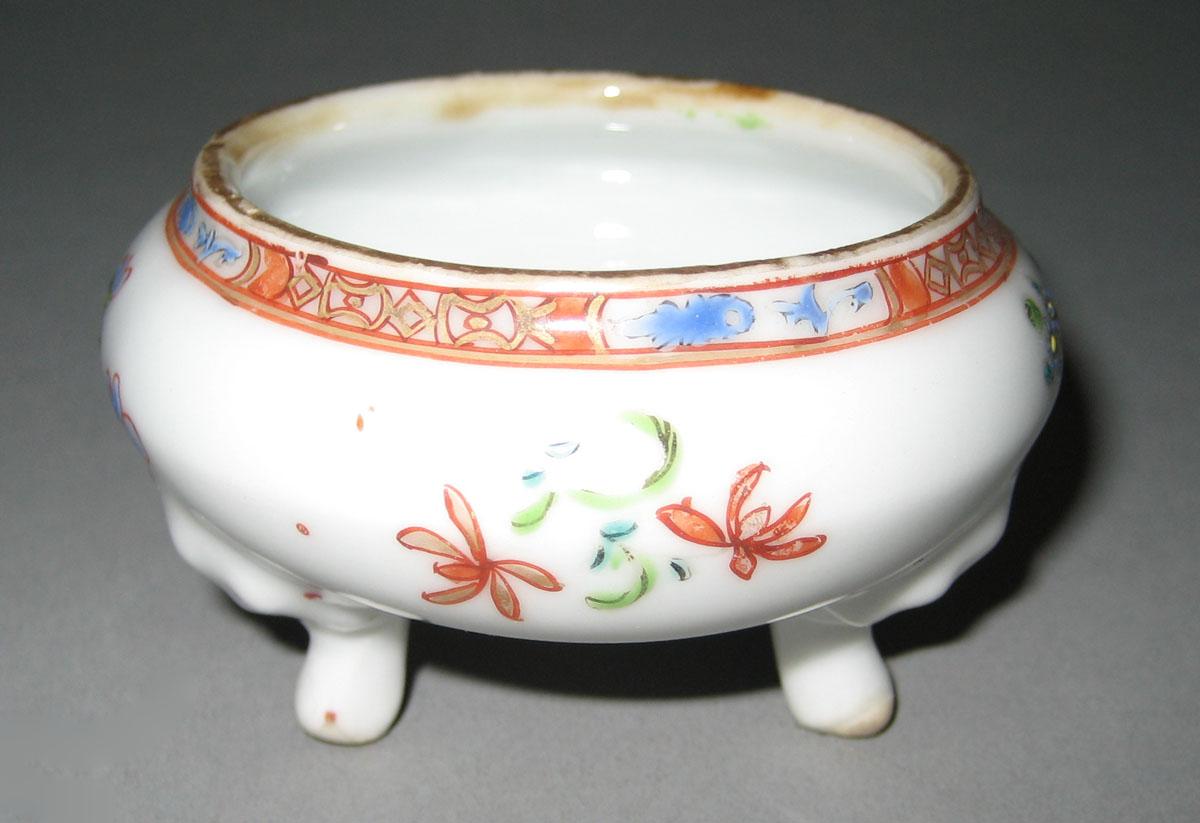 1966.0566.150 Porcelain Salt Cellar view 3