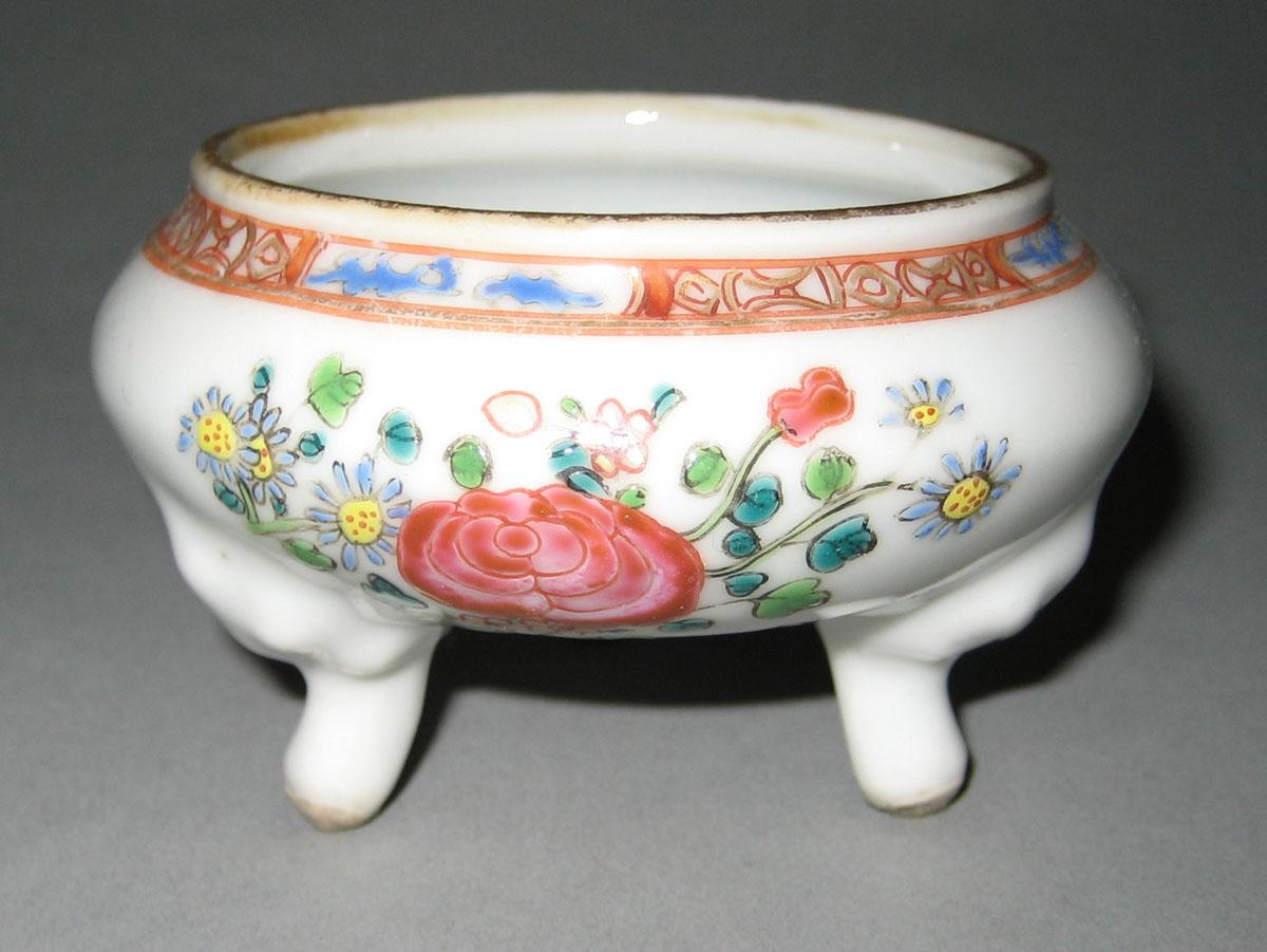 1966.0566.155 Porcelain Salt Cellar view 1