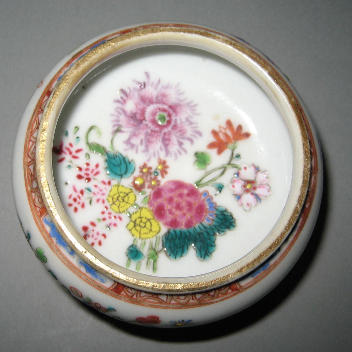 1966.0566.155 Porcelain Salt Cellar interior