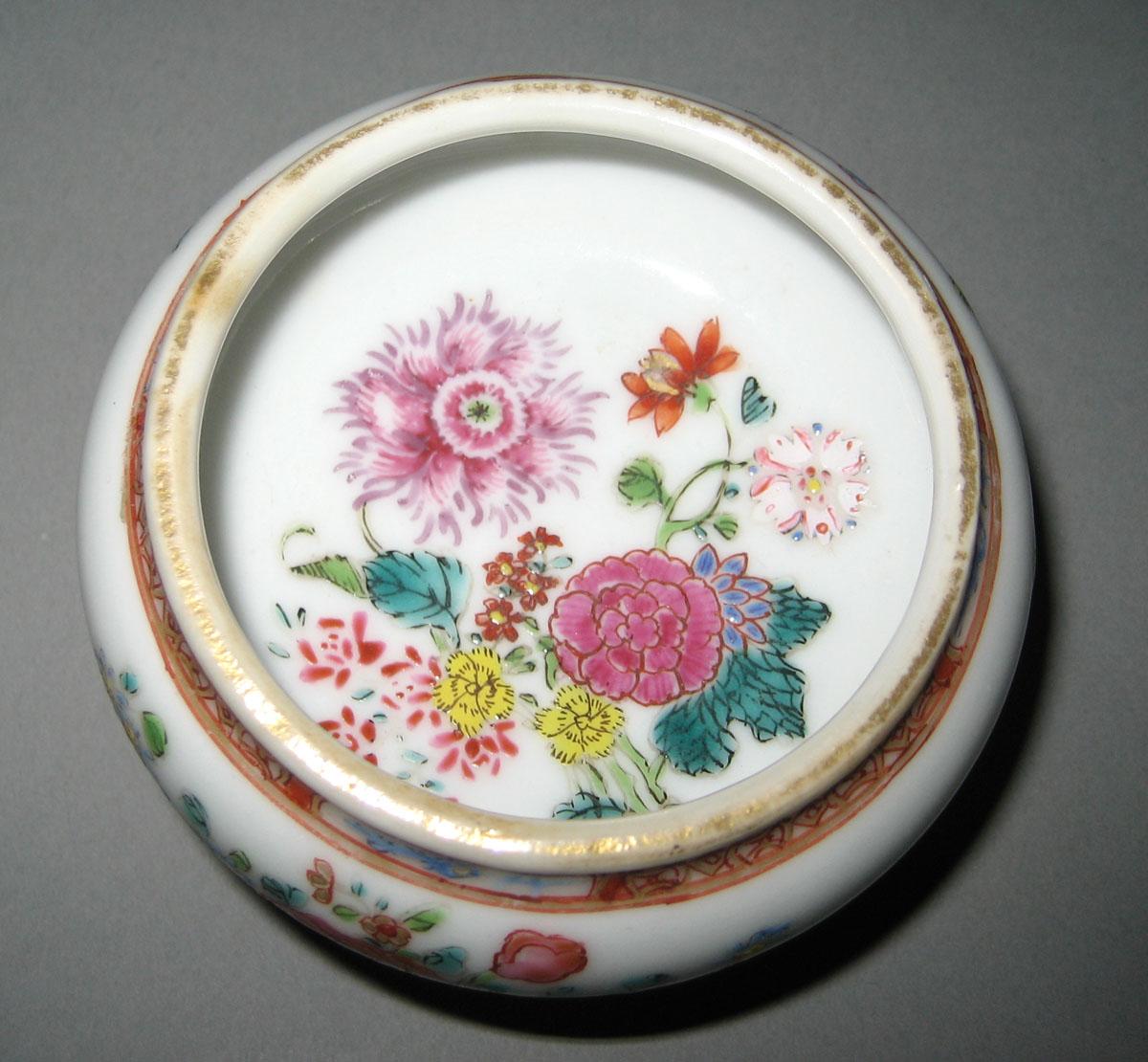 1966.0566.156 Porcelain Salt Cellar interior
