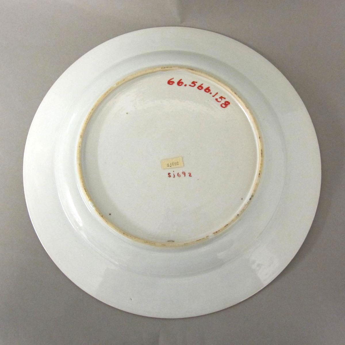1966.0566.158 Porcelain plate underside
