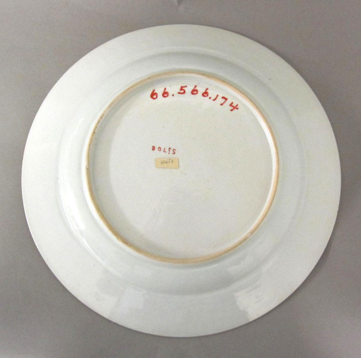 1966.0566.174 Porcelain plate underside