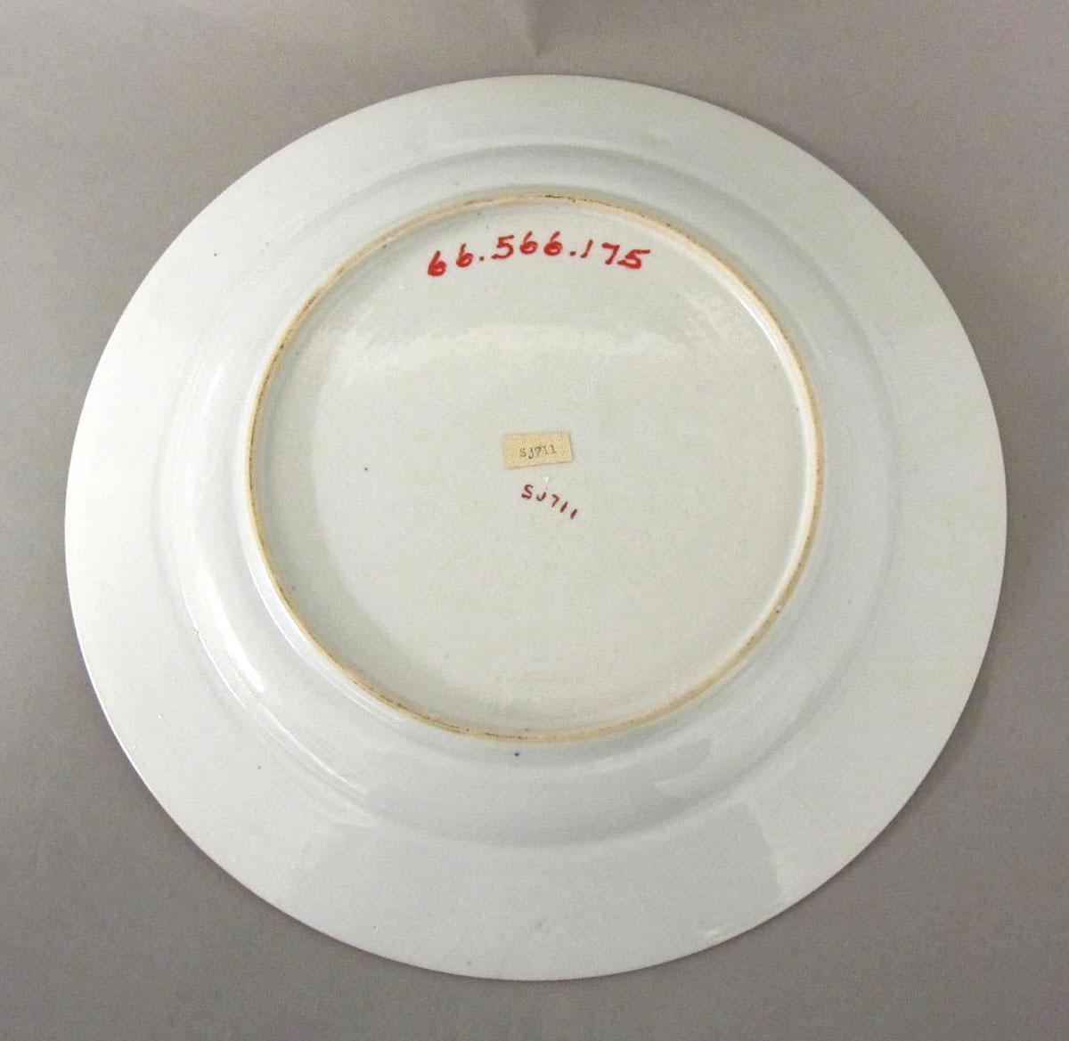 1966.0566.175 Porcelain plate underside