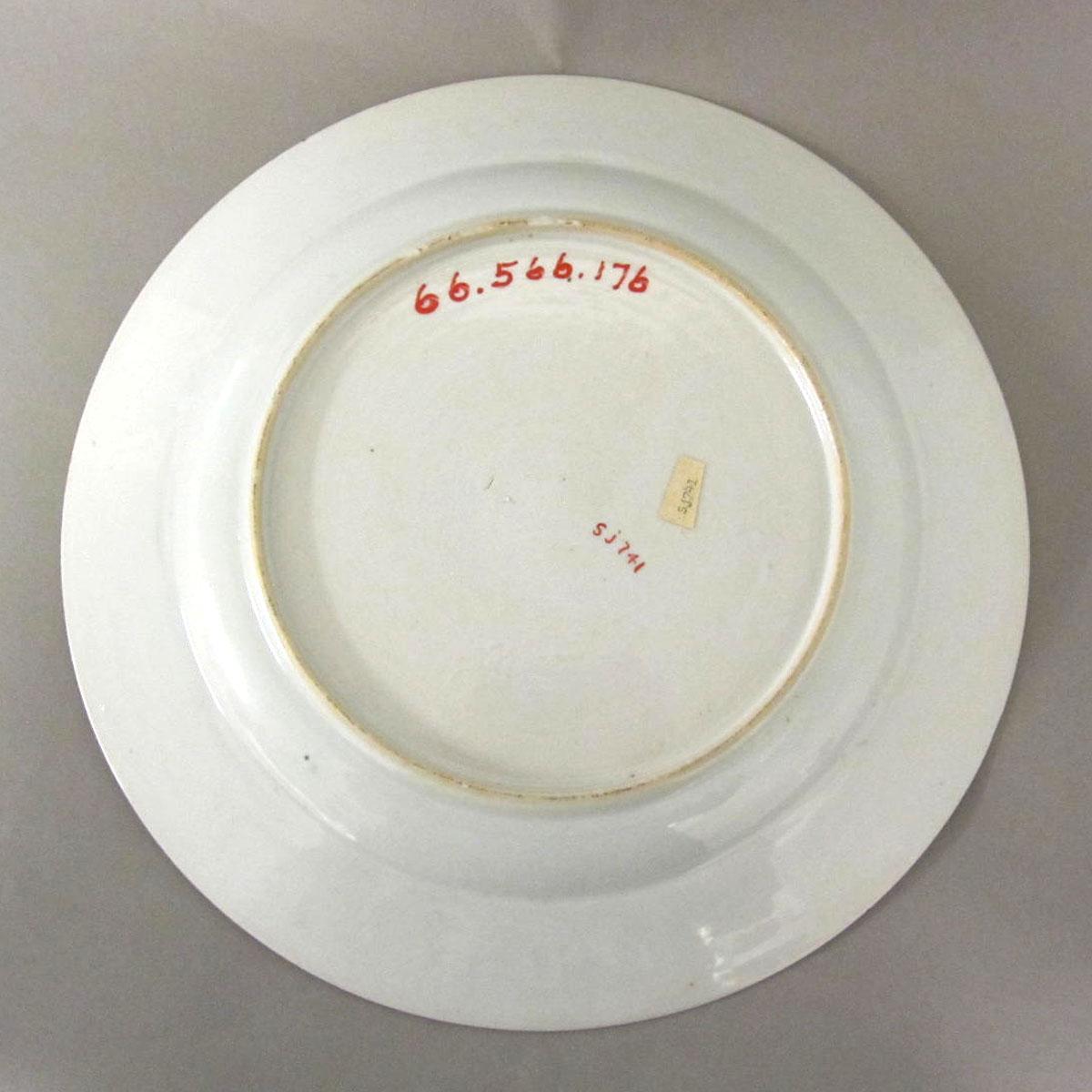 1966.0566.176 Porcelain plate underside