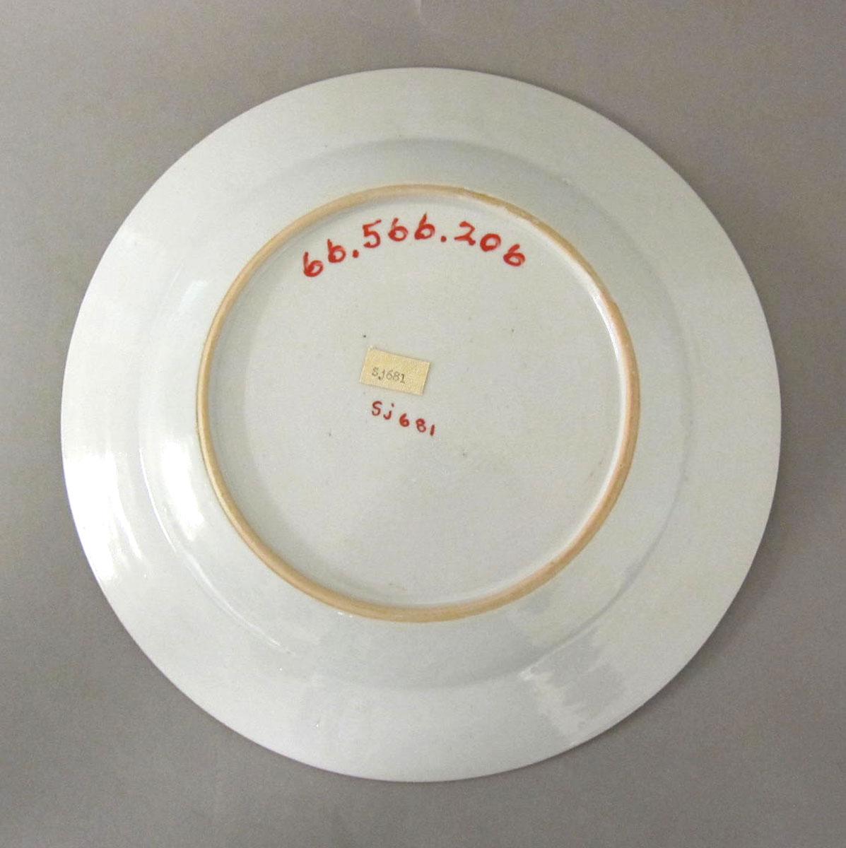 1966.0566.206 Porcelain plate underside