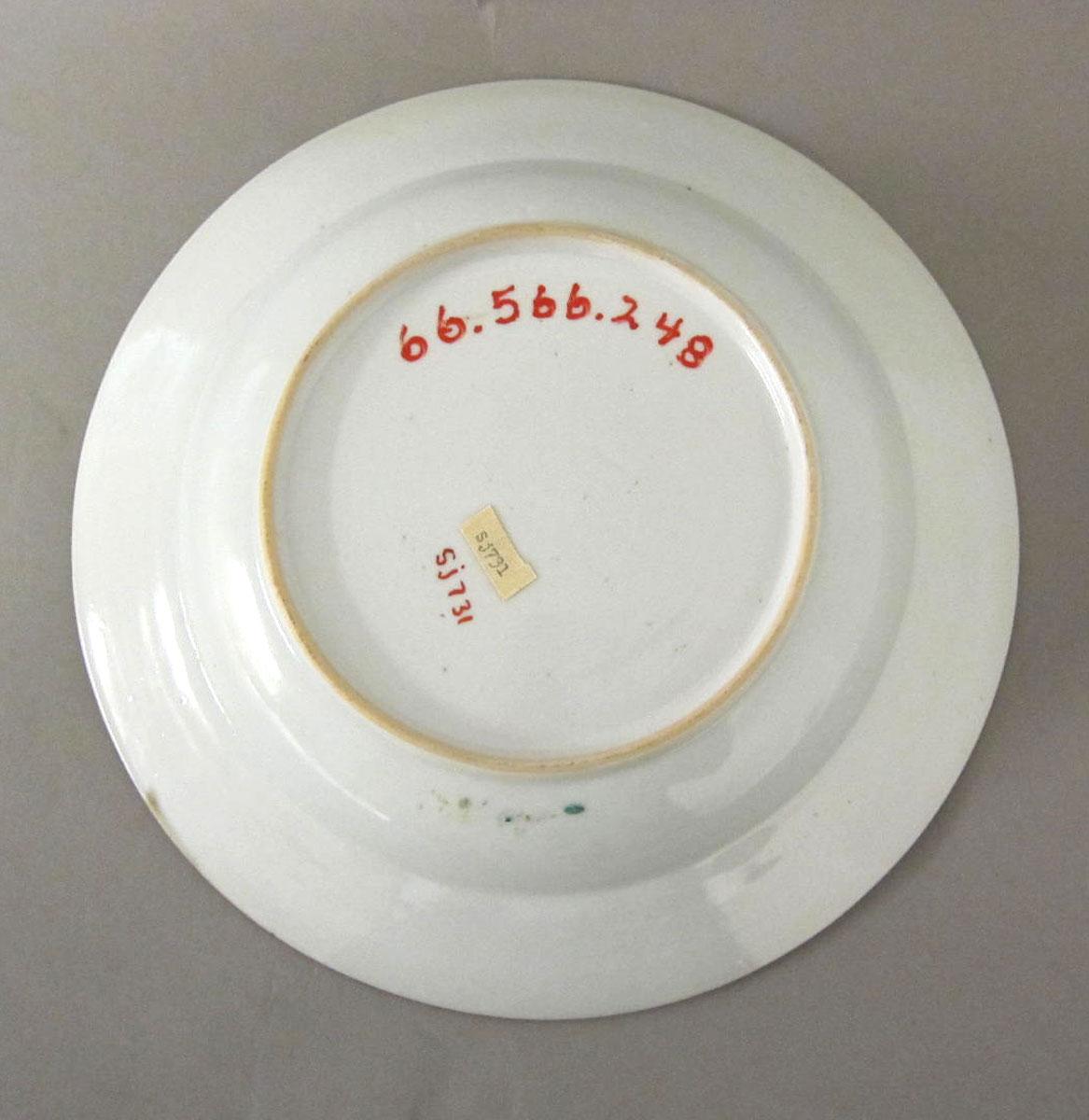 1966.0566.248 Porcelain plate underside