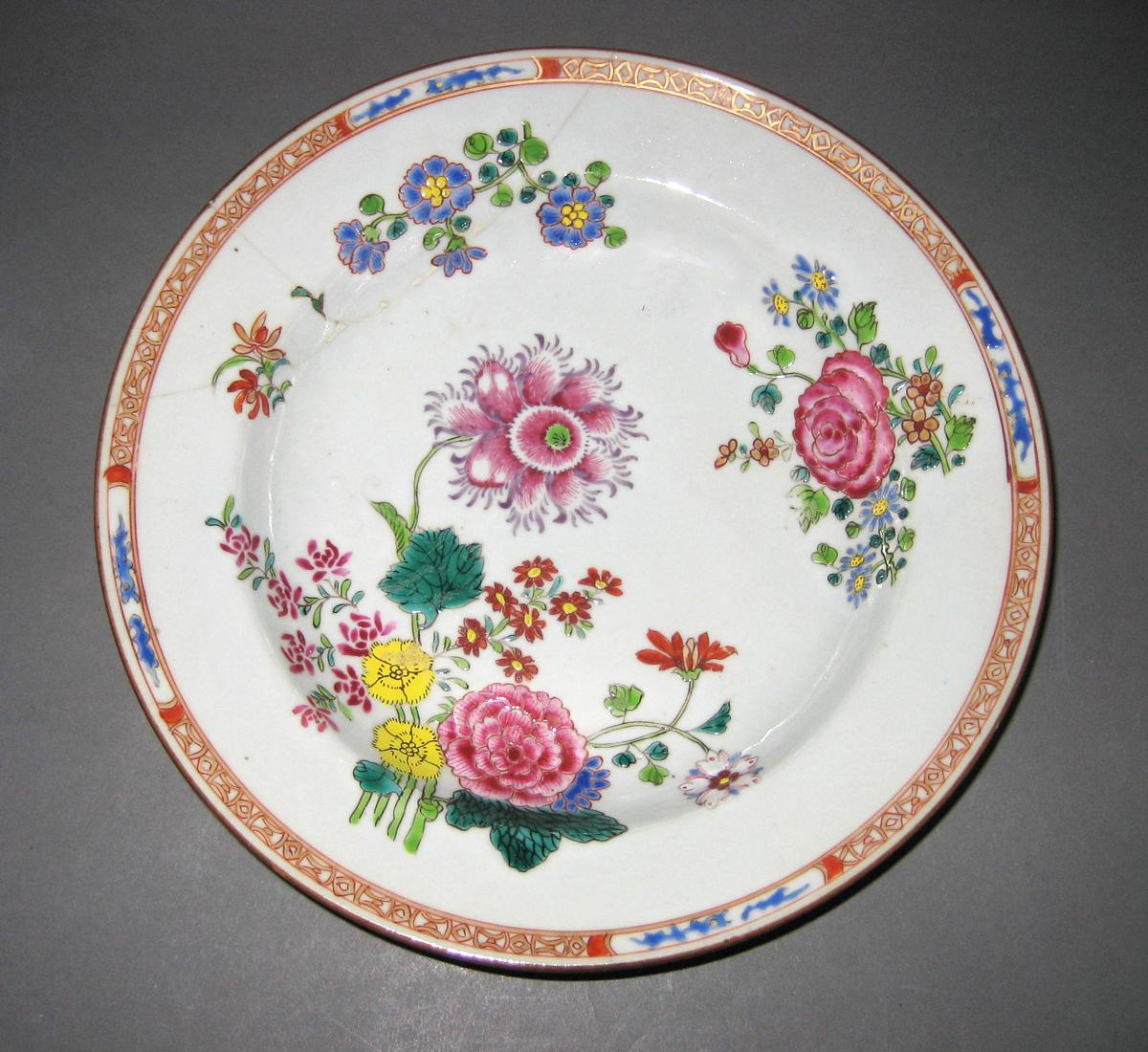 1966.0566.252 Porcelain Plate or Bowl