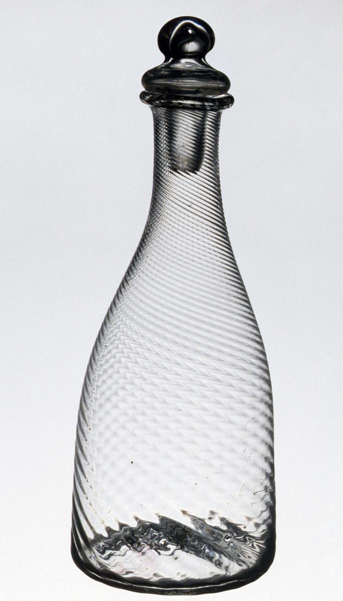 1957.0018.012 Glass toilet bottle