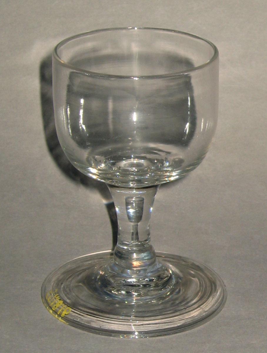 1957.0018.016 Glass wineglass