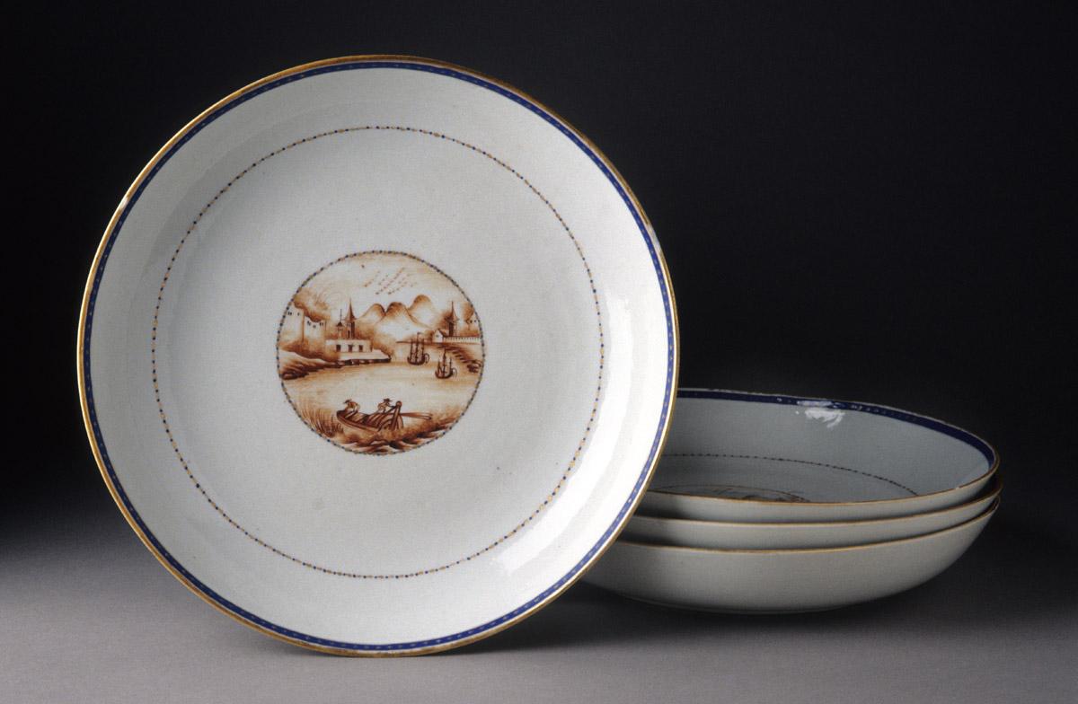 1966.0567.137-.140 Dishes (4)