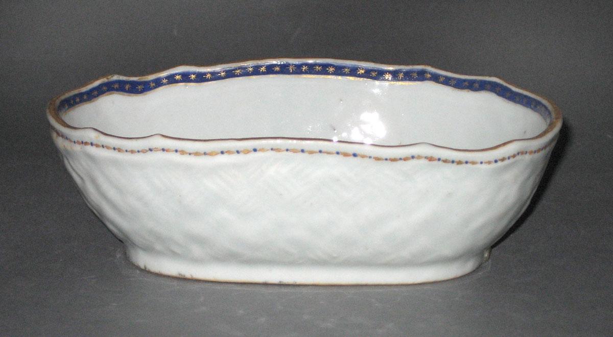 1966.0567.144 Dish side view