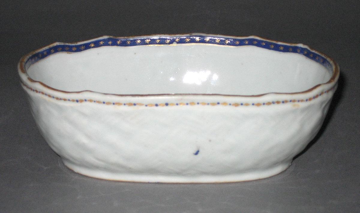 1966.0567.145 Dish side view