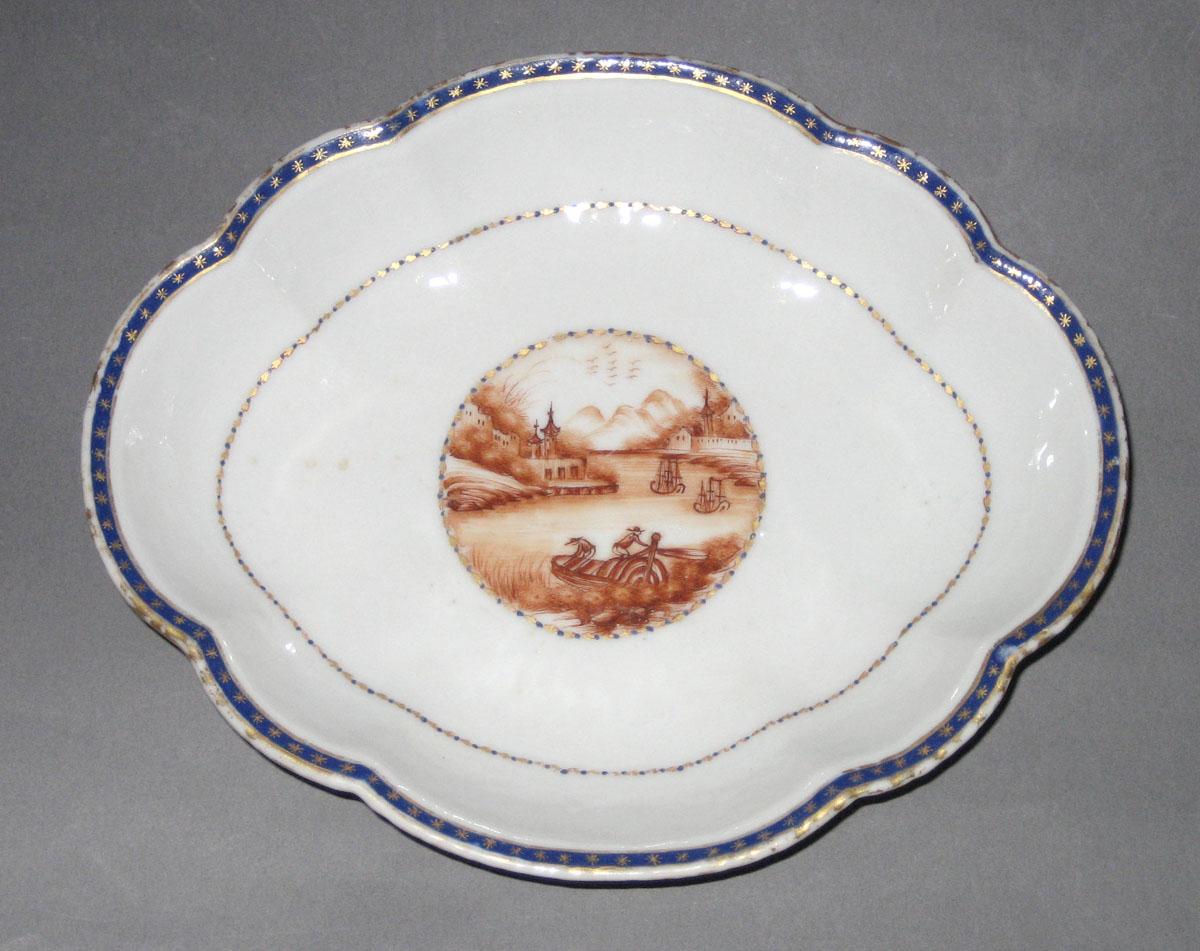 1966.0567.149 Dish