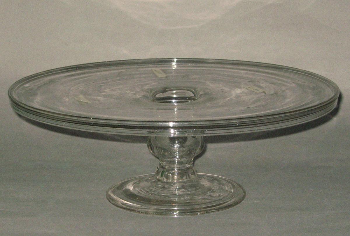 1957.0018.023 Glass salver