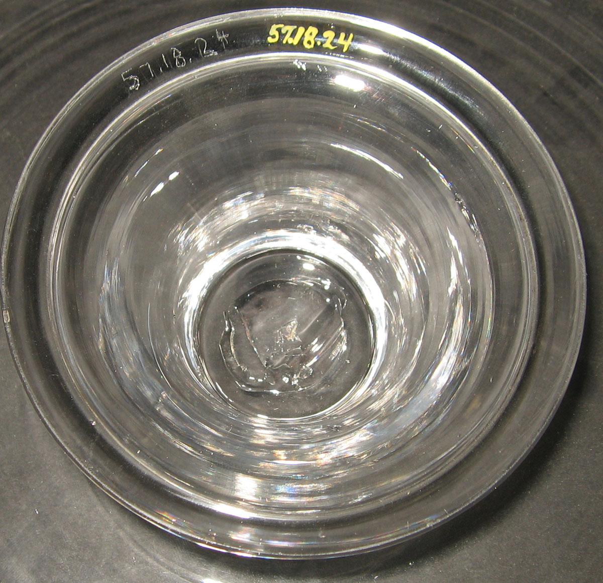 1957.0018.024 Glass salver (underside)